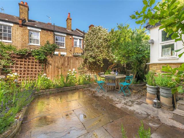 House for sale in Clapham Junction, Greater London