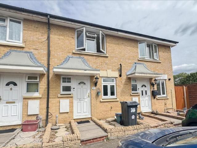 House for sale in London Borough of Hounslow, Feltham