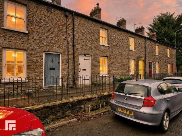 House for sale in Gwaelod-y-garth, Wales
