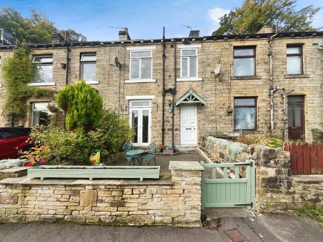 House for sale in Luddendenfoot, West Yorkshire
