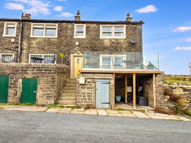 House for sale in Thornton, West Yorkshire