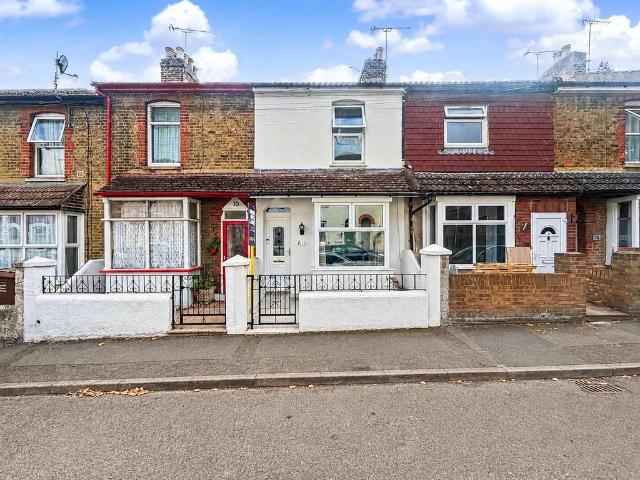 House for sale in Brompton, Gillingham