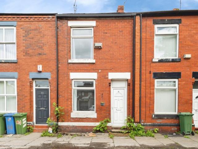 House for sale in Guide Bridge, Greenheys