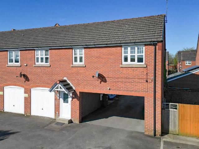 House for sale in Firgrove, Burnedge