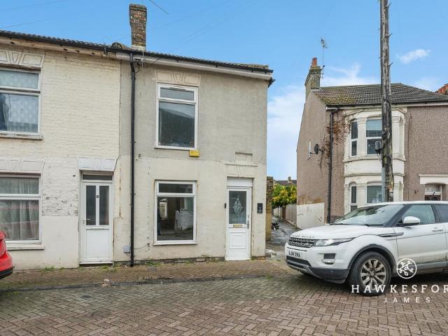 House for sale in Sheerness, Oad Street