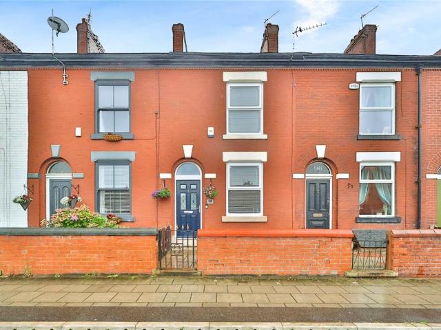 House for sale in Droylsden, Tameside