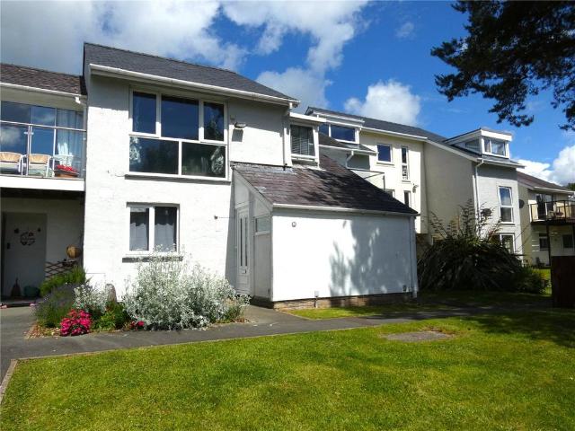 House for sale in Y Felinheli, Wales