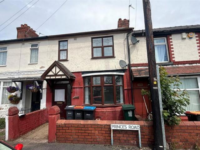 House for sale in Rossmore, Cheshire
