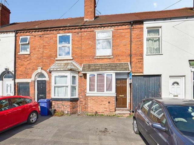 House for sale in Dixons Green, West Midlands