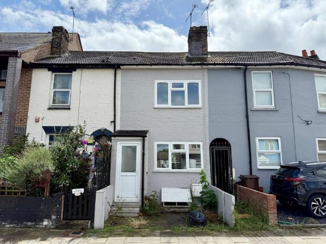 House for sale in Brompton, Gillingham