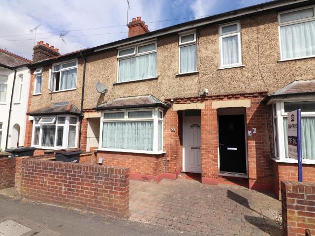 House for sale in Spring Park, Luton