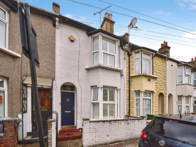 House for sale in Plaistow, Greater London