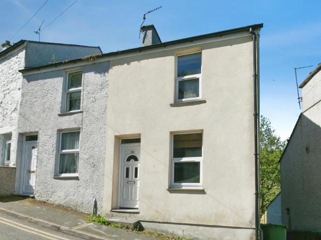 House for sale in Tyddyn-mynyddig, Bangor
