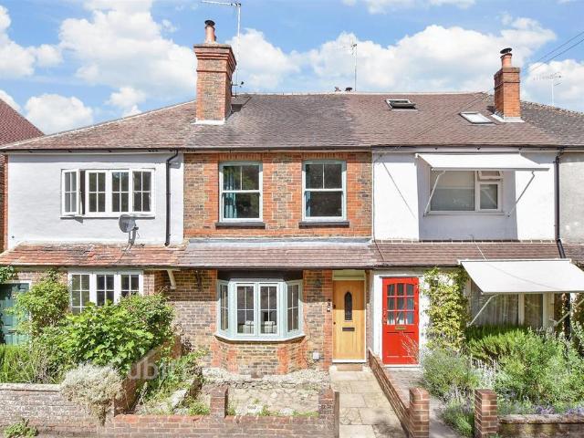 House for sale in Fole, Surrey