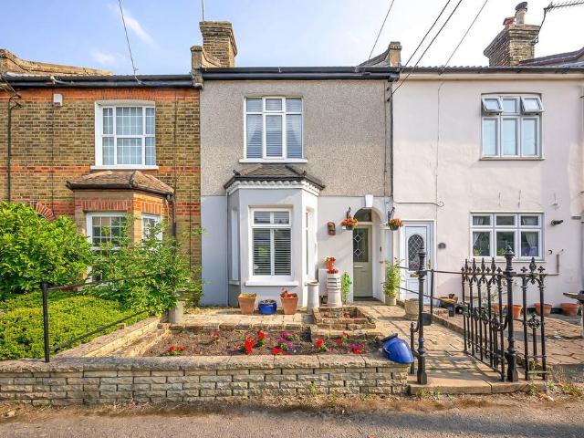 House for sale in The Butts, Kent