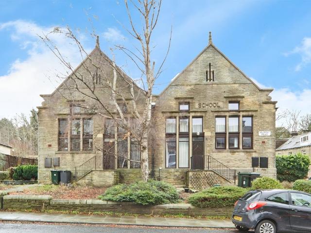 House for sale in Priestthorpe, Crossflatts
