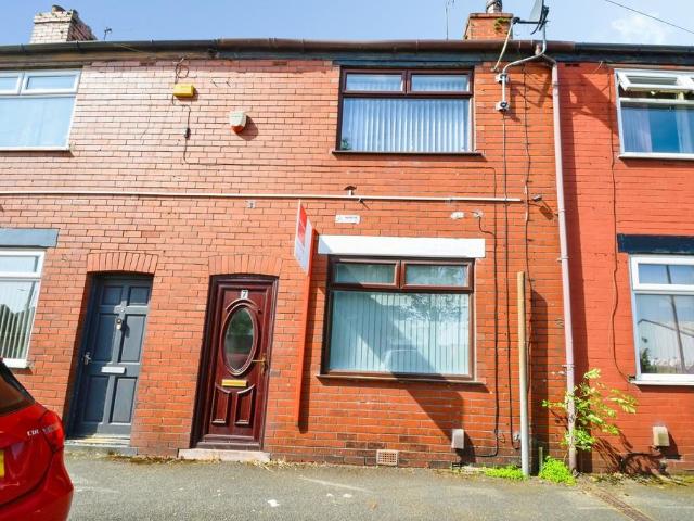 House for sale in Moses Gate, Lee Bank