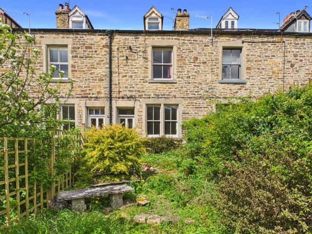 House for sale in Charlesworth, East Midlands