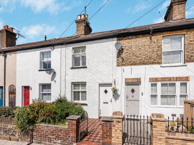 House for sale in Watford Heath, North Watford