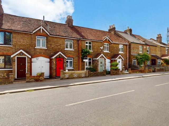 House for sale in Pinner, Greater London