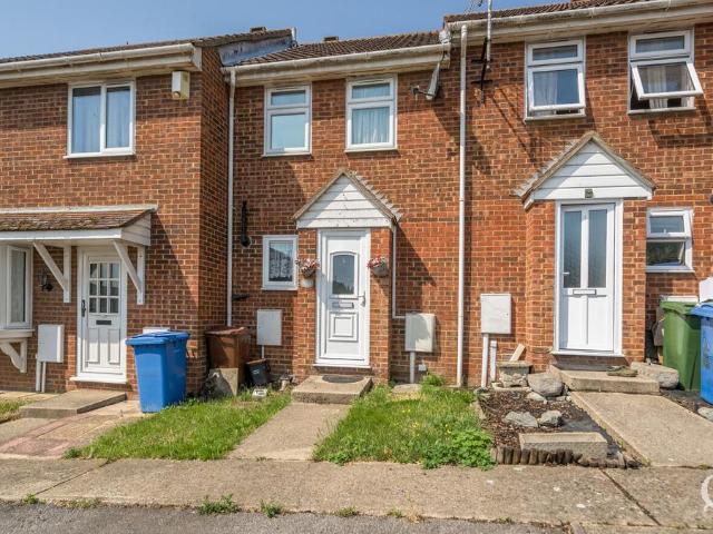 House for sale in Oad Street, Kent