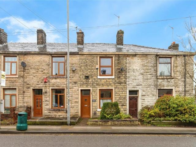 House for sale in Kirklees, Bury