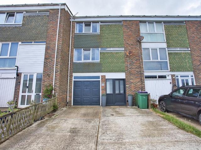 House for sale in Golden Valley, Folkestone