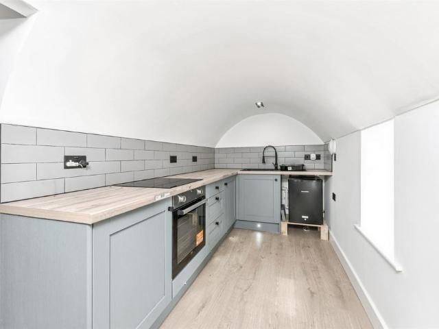 House for sale in Brookfoot, Brighouse