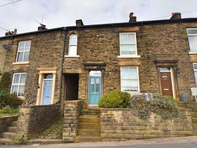 House for sale in Charlesworth, East Midlands