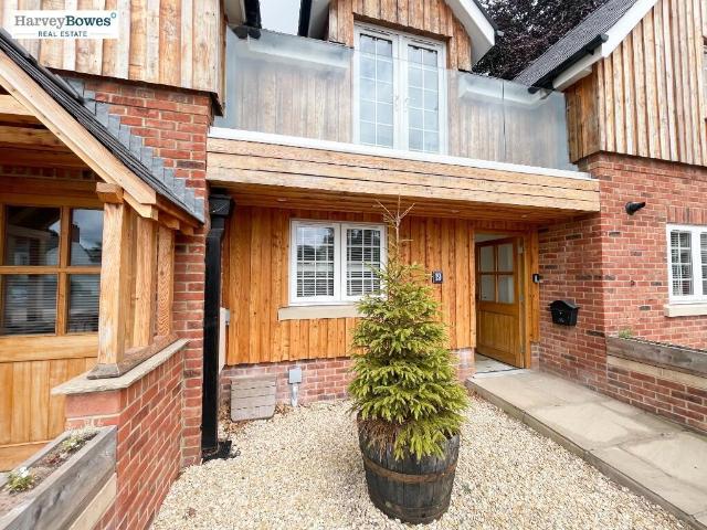 House for sale in Llanbadoc, Wales