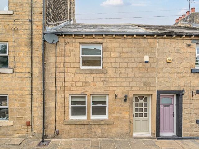House for sale in Horsforth Vale, Calverley