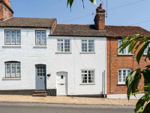 House for sale in Henley-on-Thames, Berrick Salome