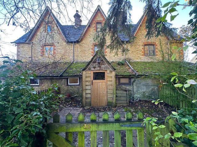 House for sale in Chippenham, Wiltshire