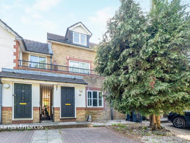 House for sale in London Borough of Lewisham, Greater London