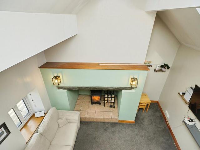 House for sale in Efailnewydd, Wales