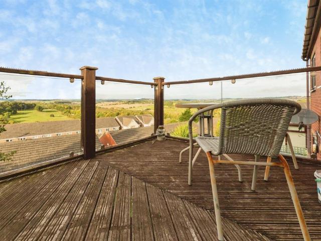 House for sale in Blacker Hill, Barnsley