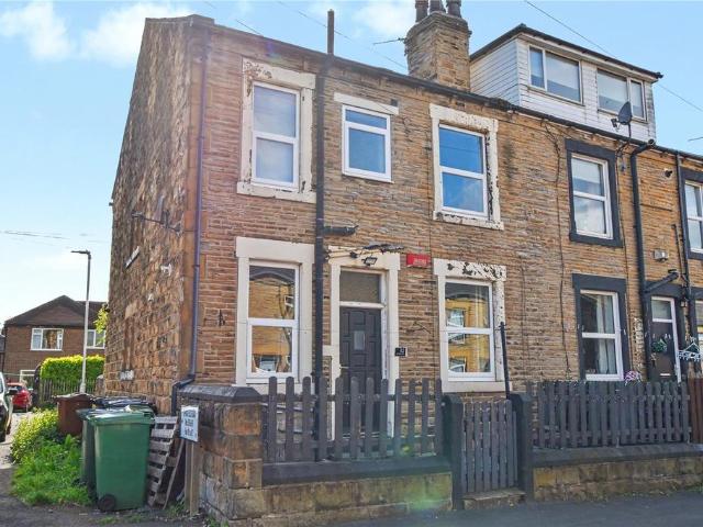 House for sale in Churwell, West Yorkshire