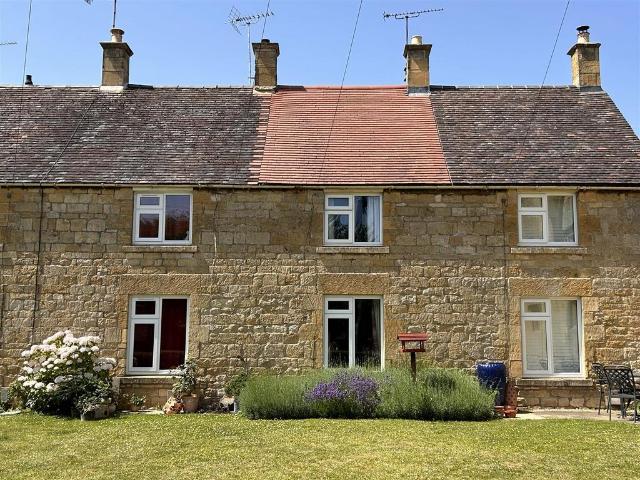 House for sale in Fossebridge, Gloucestershire