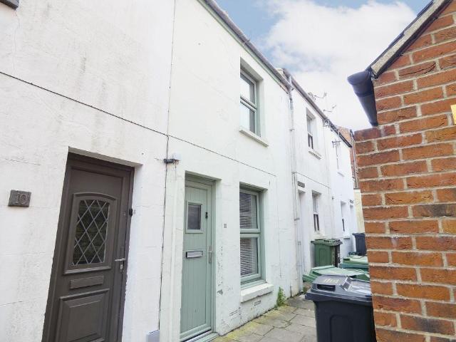 House for sale in Weeks, Ryde