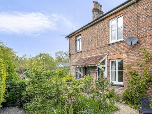 House for sale in Ringles Cross, Cross In Hand