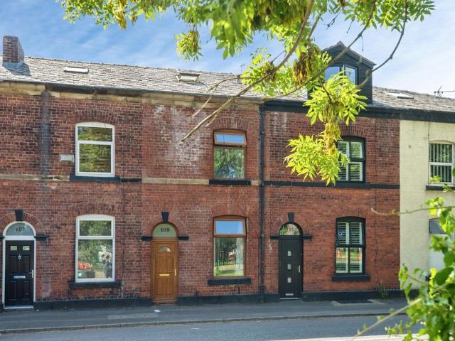 House for sale in Woodhill Fold, Bury