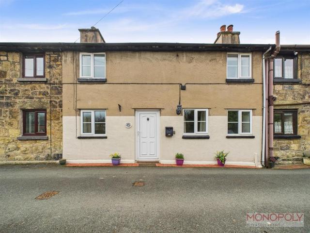 House for sale in Ruabon, Wales