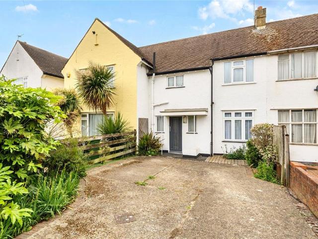 House for sale in Hook, Greater London