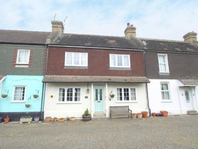 House for sale in The Butts, Kent
