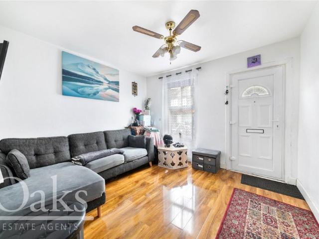 House for sale in London Borough of Croydon, Thornton Heath