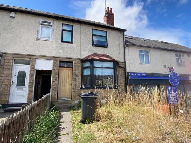 House for sale in Huddersfield, West Yorkshire