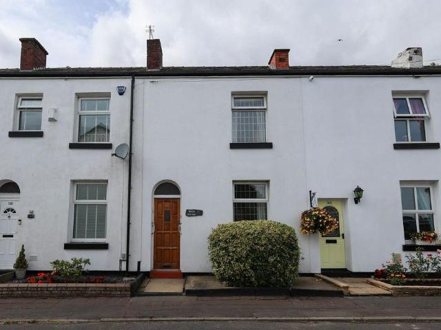 House for sale in Sudden, Burnedge