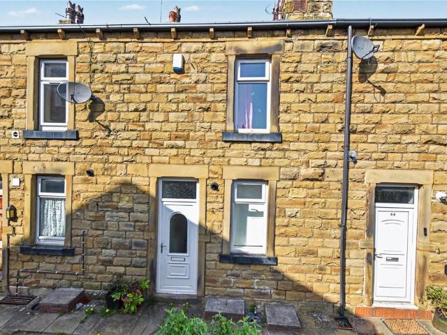 House for sale in Churwell, West Yorkshire