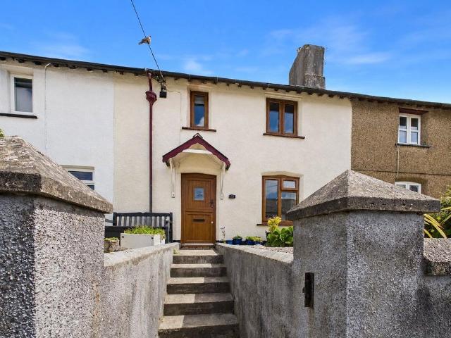 House for sale in Kilkhampton, Cornwall