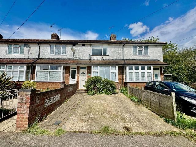 House for sale in Spring Park, Luton